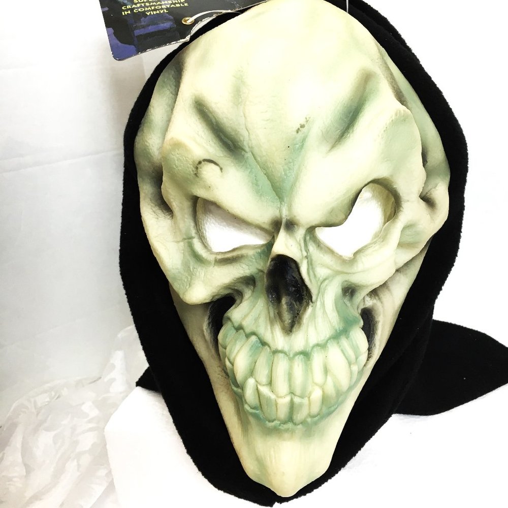Skull Glow in the Dark vinyl mask w/ velour hood  90's NOS NWT Vtg